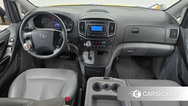 Hyundai The New Grand Starex 2018 Желтый из Кореи, фото 3