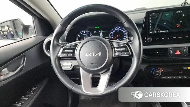 Kia The New K3 2nd generation 2022 Белый из Кореи, фото 3