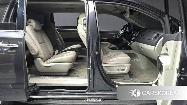 Kia The New Carnival 2020 Серый из Кореи, фото 3