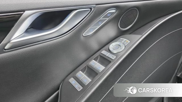 Genesis G80 (RG3) 2022 Черный из Кореи, фото 3