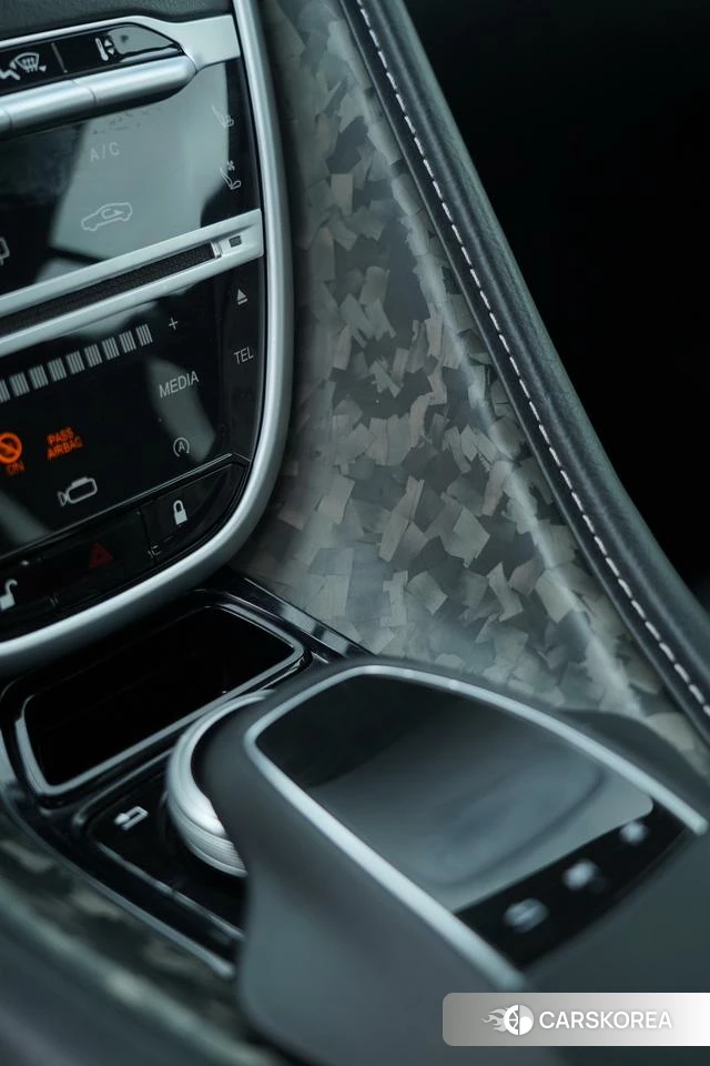 Aston Martin DB11 2021 Черный из Китая, фото 3