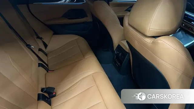 BMW i4 2025 Черный из Кореи, фото 3