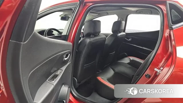 Renault Korea (Samsung) Clio 2018 Красный из Кореи, фото 3