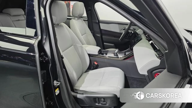 Land Rover Range Rover Velar 2026 Черный из Кореи, фото 3