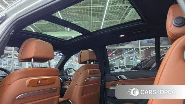 BMW X7 (G07) 2025 Белый из Кореи, фото 3