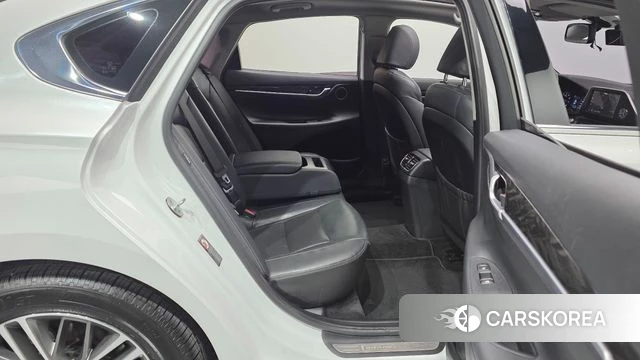 Hyundai Grandeur IG 2018 Белый из Кореи, фото 3