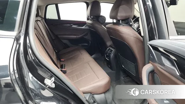 BMW X4 (G02) 2023 Черный из Кореи, фото 3