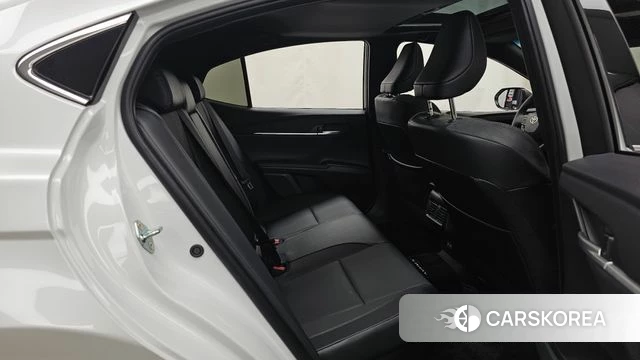 Toyota Camry (XV80) 2025 Белый из Кореи, фото 3