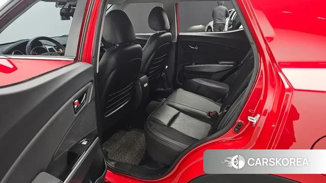 Ssangyong Tivoli Armor 2018 Красный из Кореи, фото 3