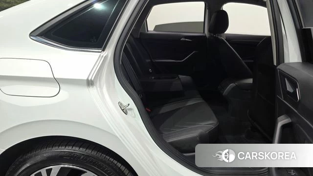 Volkswagen 7th Generation of Jetta 2021 Белый из Кореи, фото 3