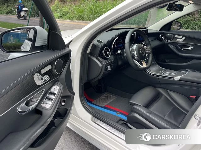 Mercedes-Benz Class C 2022 Белый из Китая, фото 3