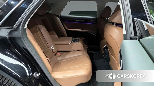 Hyundai Grandeur Hybrid (GN7) 2023 Черный из Кореи, фото 3