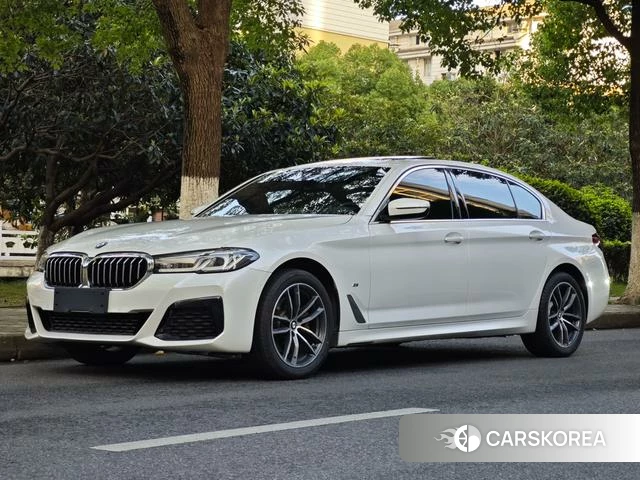 BMW 5 series 2022 Белый из Китая, фото 3