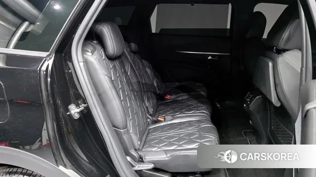 Peugeot 5008 second generation 2024 Черный из Кореи, фото 3