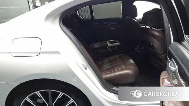 BMW 7 Series (G11) 2020 Белый из Кореи, фото 3
