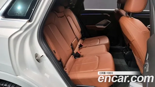 Audi Q3 (F3) 2022 Белый из Кореи, фото 3
