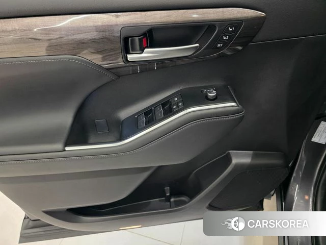 Toyota Highlander 4th Generation 2025 Серый из Кореи, фото 3