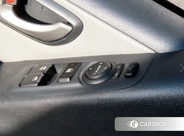 Hyundai The New Grand Starex 2019 Белый из Кореи, фото 3