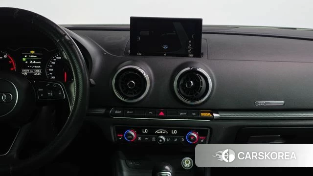 Audi New A3 2018 Серебряный из Кореи, фото 3