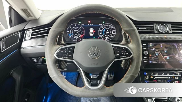 Volkswagen Arteon 2019 Серебристо-серый из Кореи, фото 3