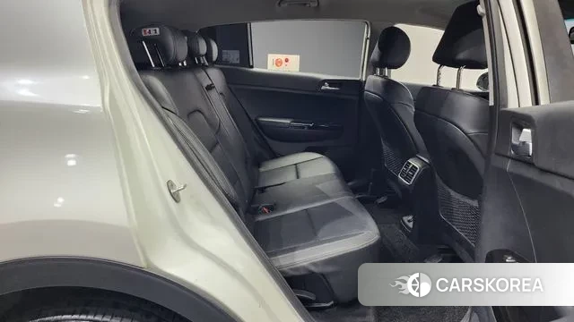 Kia Sportage 4th Generation 2018 Белый из Кореи, фото 3