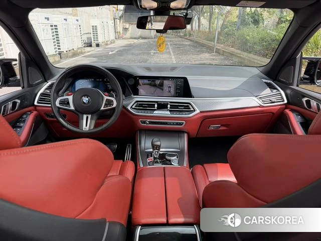 BMW X5 M 2022 Темно-серый из Китая, фото 3