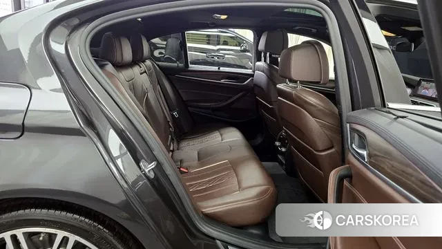 BMW 5 Series (G30) 2020 Серый из Кореи, фото 3