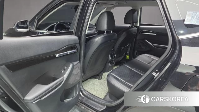 Kia Seltos 2021 Черный из Кореи, фото 3