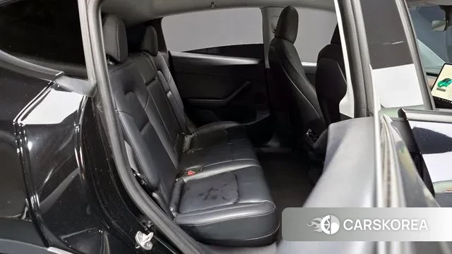 Tesla Model Y 2021 Черный из Кореи, фото 3