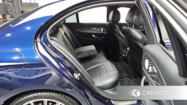 Mercedes-Benz E-Class W213 2021 Синий из Кореи, фото 3