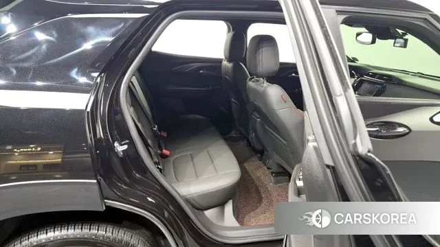 Chevrolet (GM Daewoo) Trailblazer 2023 Черный из Кореи, фото 3