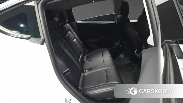 Tesla Model Y 2024 Белый из Кореи, фото 3