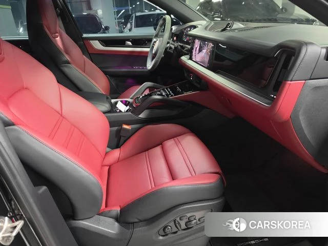 Porsche Cayenne (PO536) 2025 Черный из Кореи, фото 3