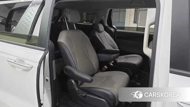 Kia The New Carnival 4th Generation 2024 Белый из Кореи, фото 3