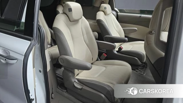 Kia The New Carnival 4th Generation 2025 Белый из Кореи, фото 3