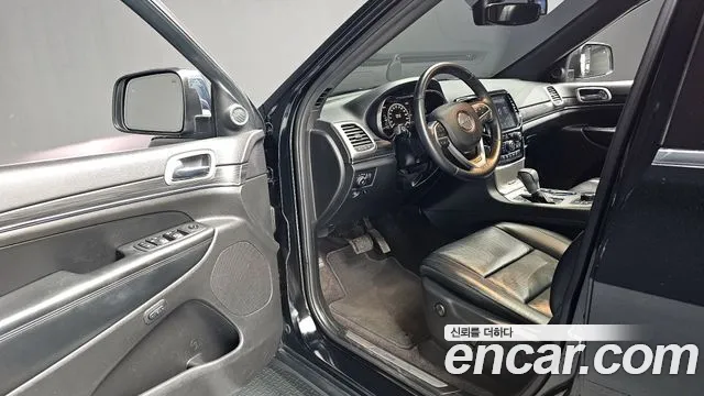 Jeep Grand Cherokee 2019 Черный из Кореи, фото 3