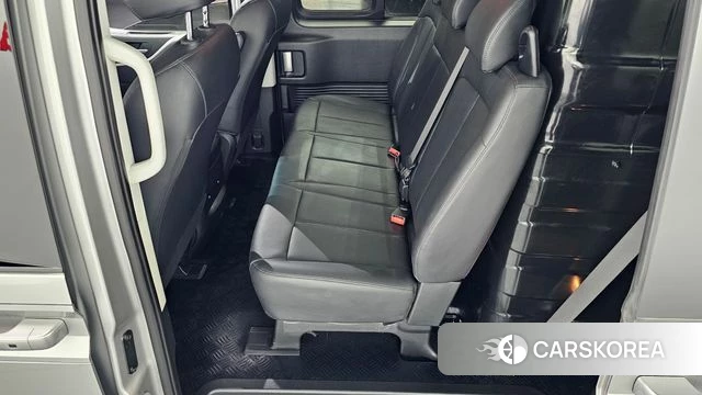 Hyundai Staria 2025 Серебряный из Кореи, фото 3