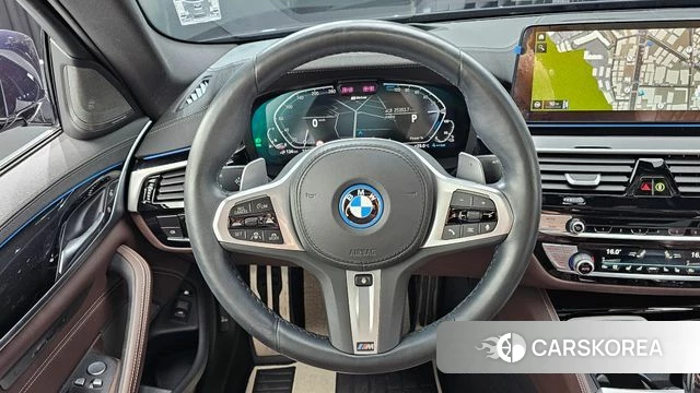 BMW 5 Series (G30) 2023 Черный из Кореи, фото 3