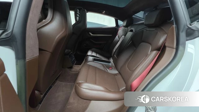 Porsche Taycan 2023 Белый из Кореи, фото 3