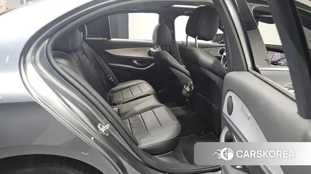 Mercedes-Benz E-Class W213 2020 Серый из Кореи, фото 3