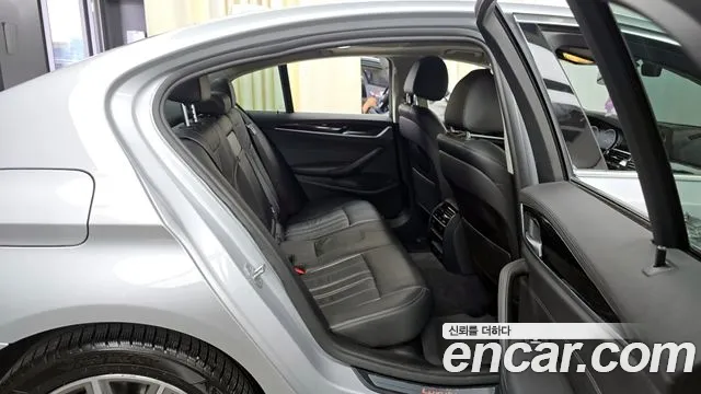 BMW 5 Series (G30) id 2547835 из Кореи 3