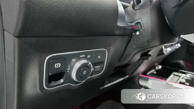 Mercedes-Benz GLB-Class X247 2024 Белый из Кореи, фото 3