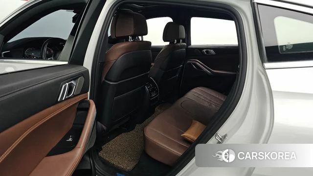 BMW X6 (G06) 2021 Белый из Кореи, фото 3