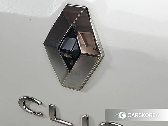 Renault Korea (Samsung) Clio 2018 Белый из Кореи, фото 3