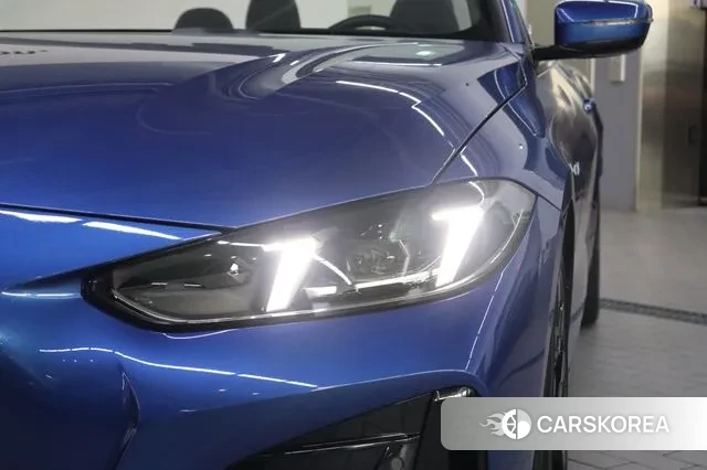 BMW 4 Series (G22) 2025 Синий из Кореи, фото 3