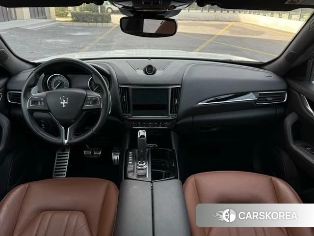 Maserati Levante 2022 Белый из Китая, фото 3