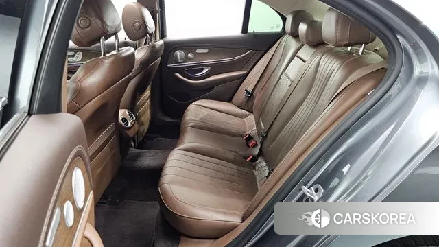 Mercedes-Benz E-Class W213 2020 Серый из Кореи, фото 3