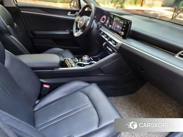 Kia K5 3rd generation 2023 Белый из Кореи, фото 3