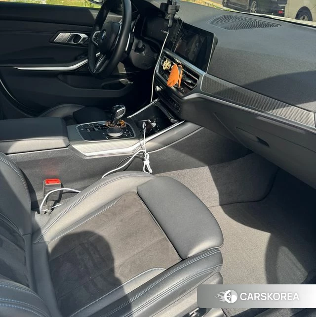 BMW 3 Series (G20) 2021 Белый из Кореи, фото 3