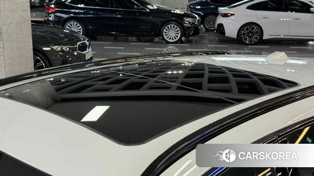 BMW 3 Series (G20) 2025 Белый из Кореи, фото 3